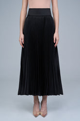 Zartasha Skirt in Black
